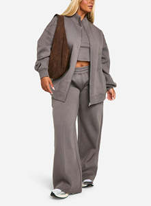 ชุดวอร์มผู้หญิงผ้าฟลีซ 2 ชิ้น สำหรับฤดูหนาว ผ้าฝ้าย 100% สกรีนโลโก้ตามสั่ง ซิปหลวม สไตล์ไฮสตรีท - Product Image 6