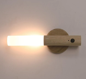 Luz Nocturna Minimalista de Madera (con Sensor de Movimiento Integrado) - Product Image 4