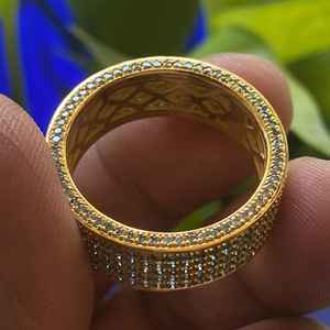 แหวนเพชรสี่แถวใส่ได้ทั้งชายและหญิงสุดหรูชุดทอง14K สีเหลืองพร้อมเครื่องประดับที่ประณีต - Product Image 2