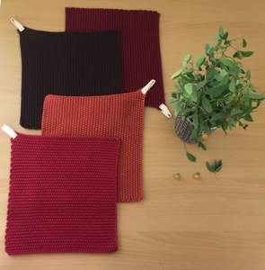 Vente en gros de mitaines de four en coton tricoté personnalisées Résistance à la chaleur pour la cuisson Manique écologique Passe au lave-vaisselle Couleurs personnalisées pour - Product Image 4