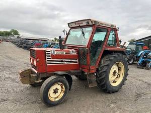 Tractor Utilitario Fiat 70-90 Nuevo y Usado con Elevador Hidráulico, Compatibilidad con Cargador Frontal y Plataforma de Operador Cómoda - Product Image 6