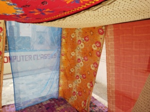 Dosel de cama cuadrado para todas las estaciones Sari de seda India Vintage bohemio multicolor para uso doméstico y de acampada - Product Image 3