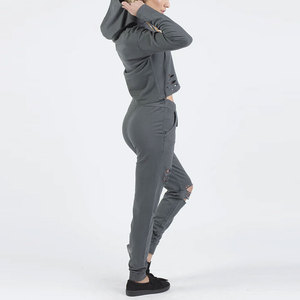 Conjunto Deportivo de Dos Piezas para Mujer, Estilo Desgastado, Sudadera con Capucha y Pantalones, Ropa de Moda, Proveedor Mayorista - Product Image 5