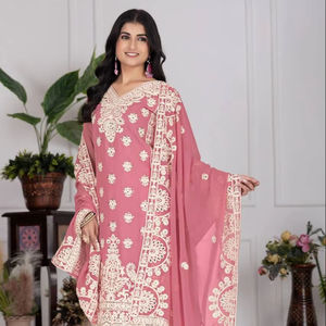 Costume islamique élégant pakistanais Sharara pour les femmes musulmanes avec Kameez court cousu et Dupatta brodé pour Eid Wear - Product Image 1
