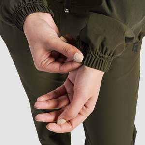 Veste de gymnastique Olive AirFlex Zipper, vêtements de performance haut de gamme - Product Image 6