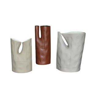 Vase blanc rond à double poignée latérale pour un décor élégant avec un long affichage d'événement parfait pour les mariages et le style de la maison - Product Image 1