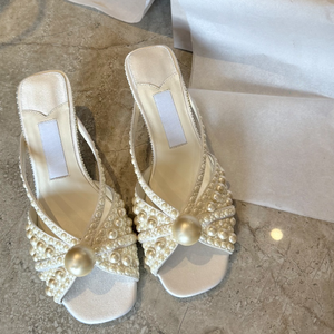 Sandales à talons hauts peep toe élégantes et raffinées pour femmes, chaussures de mariée sexy faites à la main avec perles, escarpins à talons aiguilles pour robe de soirée - Product Image 1