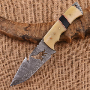 Couteau de chasse en acier Damas découpé, camping, vente en gros, couteaux de chasse en acier Damas de qualité supérieure faits à la main - Product Image 6
