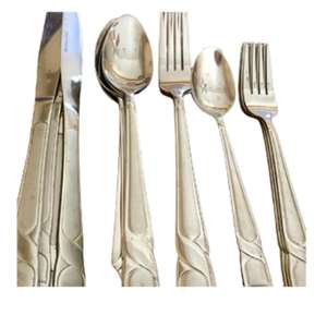 ชุดเครื่องใช้บนโต๊ะอาหารสแตนเลส12ชิ้นพร้อมด้ามจับชุบทองที่ทันสมัยเหมาะสำหรับการรับประทานอาหารที่หรูหราและการใช้งานในชีวิตประจำวัน - Product Image 1