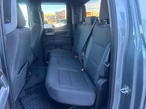 CHEVROLET SILVERADO 1500 LT 2023 USADO, Volante a la Izquierda/Derecha - Product Image 5