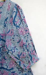 Hot Glamour Summer Resort Wear Robe longue imprimée Casual Impression numérique Taille naturelle Bouton Décoration Prix de gros - Product Image 5