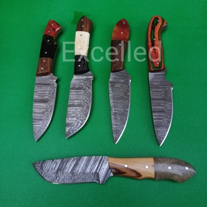 มีดสกินเนอร์เหล็กดามัสกัสทำด้วยมือมีดกลางแจ้งออกแบบได้ตามต้องการทำจากไม้ปาคคาและด้ามจับเรซิน - Product Image 1