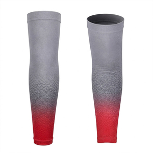 Manchons de compression pour bras de baseball OEM gris et rouge dégradé en Spandex, rafraîchissants, anti-UV, respirants et à séchage rapide - Product Image 1