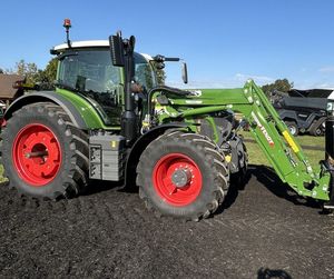 Tractor 2019 Fendt 828 VARIO modelo usado - Product Image 2
