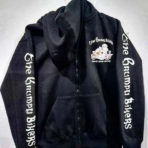 Sweat à capuche matelassé personnalisé pour homme |   100% coton, doublé en polaire, respirant |   Sweat-shirt d'hiver OEM avec logo et options de taille - Product Image 3