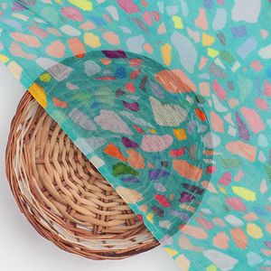 Tissu en mousseline de soie magnifiquement imprimé pour robes de mode sacs et décoration intérieure parfait pour la vente en gros en vrac aux EAU et à Dubaï - Product Image 1