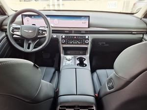 SUV GV80 2026 3.5T Avancé AWD Faible Kilométrage Moteur Silencieux Phares LED Prêt à Expédier - Product Image 2