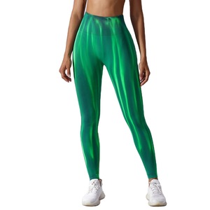 Conjunto personalizado de 2 piezas de entrenamiento para gimnasio para mujer, mallas sin costuras con tinte de corbata, Sujetador deportivo, ropa deportiva de Yoga hueca, logotipo posicionado en la cintura - Product Image 1