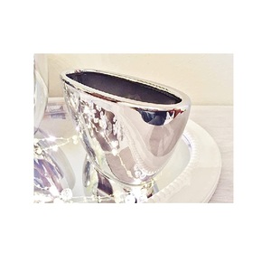 Florero de aluminio redondo hecho a mano, jarrón de mesa decorativo para el hogar de nuevo diseñador para centro de mesa de boda o maceta - Product Image 5