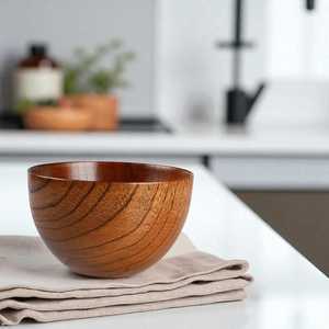 Bol de service en bois artisanal avec finition lisse parfait pour les salades de fruits ou les collations. Élégant, durable et naturellement élégant. - Product Image 1