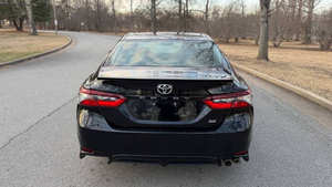 Toyota Camry SE 2021 d'occasion en excellent état - Product Image 4
