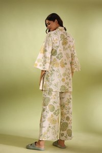 Conjunto de ropa de salón para mujer de algodón con estampado floral personalizado OEM y ODM, pantalón camisero largo de 2 piezas con decoración de logotipo para invierno - Product Image 6