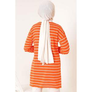 Tunique Premium à rayures orange pour la gymnastique Vêtements optimaux pour la performance - Product Image 3