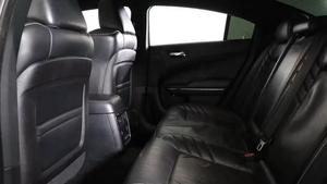 Dodge Charger SRT 2015 avec boîte de vitesses automatique, conduite à gauche, intérieur en cuir foncé, caméra arrière, taille des pneus R16 - Product Image 4