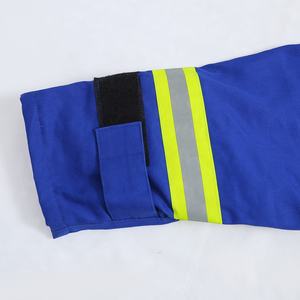 Traje de Bombero Azul Resistente de Meta-Aramida IIIA FR, Algodón Impermeable y Antiestático, Cumple con las Normas NFPA 2112, ENISO11612 y ASTMD6413 - Product Image 4