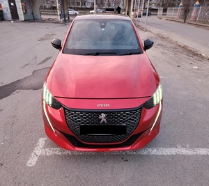 Peugeot 208 II 2021, Bajo Kilometraje, Motor en Buen Estado, Transmisión Automática, Techo Panorámico, Luces, Listo para Enviar - Product Image 1