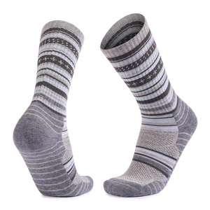 Calcetines de Equipo de moda Unisex lindo bordado personalizado Logotipo de dibujos animados antibacteriano transpirable Casual verano tejido hombres mujeres deportes - Product Image 4