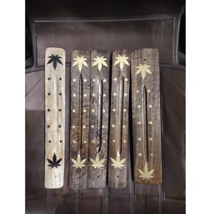 Support de bâtons de brûleur d'encens en bois de santal fait à la main de haute qualité-Commandes en gros écologiques biologiques disponibles pour l'hôtel à la maison - Product Image 2
