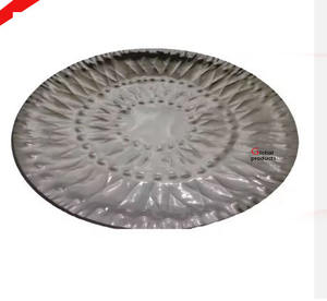 Plato de servir con diseño de hojas en acabado plateado de calidad estándar para hoteles, restaurantes y bares - Product Image 2