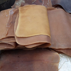 Meilleur prix Rss3 caoutchouc naturel feuille de caoutchouc fumé de haute qualité bon prix des applications d'usine thaïlandaise pour la vente aux états-unis, suède - Product Image 1