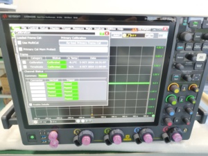 Osciloscopio Usado Keysight/Agilent UXR0334B Serie Infinium UXR: 33 GHz, 4 Canales - Product Image 2