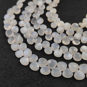 Pierre de lune blanche 6 MM perles en forme de coeur brins perles d'agate en pierre lâche pour la fabrication de colliers et de bijoux - Product Image 1