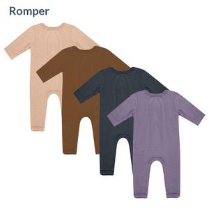 Mameluco de bebé unisex estilo minimalista algodón orgánico de una pieza - Product Image 1