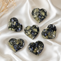 Pierre de méditation en cristal poli en forme de cœur de 5 cm, pierre naturelle bleue scintillante, pour la méditation, la relaxation, la collection, le cadeau et la décoration