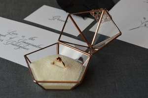 Caja de anillo de cristal con diseño de diamante, organizador de joyas hecho con vidrio y metal, Marco pulido dorado para cumpleaños, compromiso de boda - Product Image 3