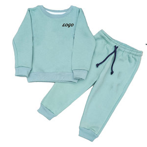 Vêtements de sport d'extérieur personnalisés à bas prix Jogger Sweat Suit Ensembles Survêtement en molleton chaud avec motif solide - Product Image 5