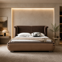 Cabecera Italiana Moderna de Lujo con Diseño Wingback, Estructura de Madera de Alerce Importada, Tela Premium, Cama Doble King Size para Dormitorio