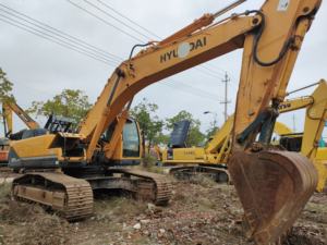 Excavadora de Orugas Usada Hyundai R385LC-9T, 38 Toneladas, Modelo 2020, Alta Calidad, Buen Estado, Precio de Fábrica, con Motor y Cojinete de Motor - Product Image 3