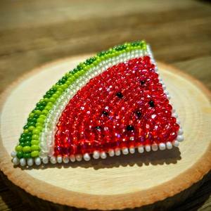 Breloques de sac brodées à la main avec des perles de rocaille, porte-clés, utilisez des perles de rocaille de qualité supérieure, breloques de sac brodées avec des perles, design personnalisé - Product Image 1