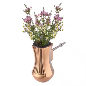 Jarrón de cobre martillado con arreglo floral para Decoración de mesa, centro de mesa para el hogar o decoración de eventos de boda - Product Image 4