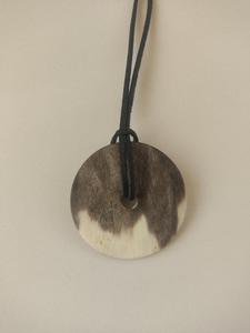Collier pendentif en corne de buffle, bijoux tribaux naturels et durables pour femmes, haute qualité - Product Image 2