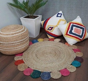 Tapis plat en jute teint multicolore, design Tikki unique, tressé, moderne, floral, fabriqué à la machine, écologique, antibactérien, antidérapant - Product Image 1