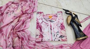 เสื้อและกางเกงของผู้หญิงผ้าคอตตอนแท้พิมพ์ลายดอกไม้เสื้อปักลายดอกไม้ดีไซน์ล่าสุด - Product Image 4