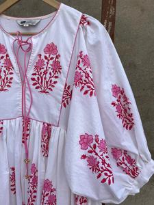 เดรสคลุมเข่าสไตล์โบฮีเมียนทำด้วยมือสำหรับผู้หญิงชุดชายหาดพิมพ์ลายบล็อกสวมใส่สบายๆในทุกฤดูร้อน - Product Image 5