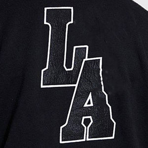 Veste bomber en molleton de qualité supérieure sur mesure en gros, veste de baseball pour lycée, lettres brodées sur le devant, coupe-vent respirant matelassé - Product Image 4