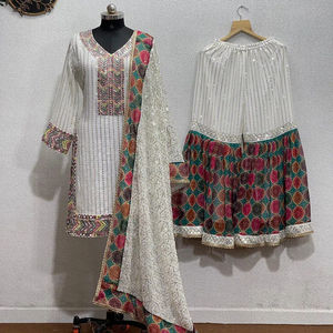 ชุดสูทแบบชาวอินเดียชุดสูทแบบปากีสถานชุดสูทขนาดใหญ่ลาย fuax georgette ดีไซเนอร์ใหม่ - Product Image 1